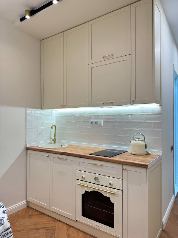 Студия В Батуми за ночь 3