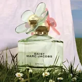Daisy Marc Jacobs Spring 1