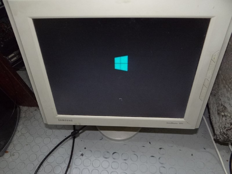 Монитор SyncMaster 151s