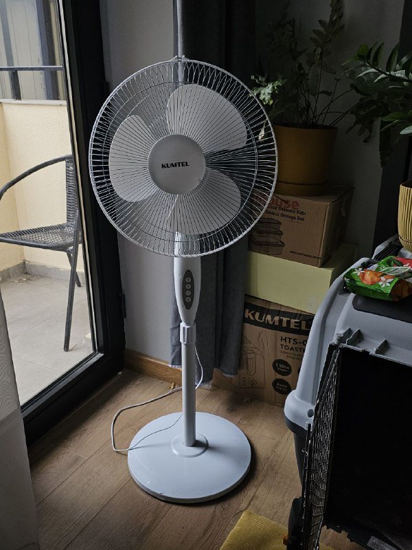 Вентилятор Kumtel с пультом