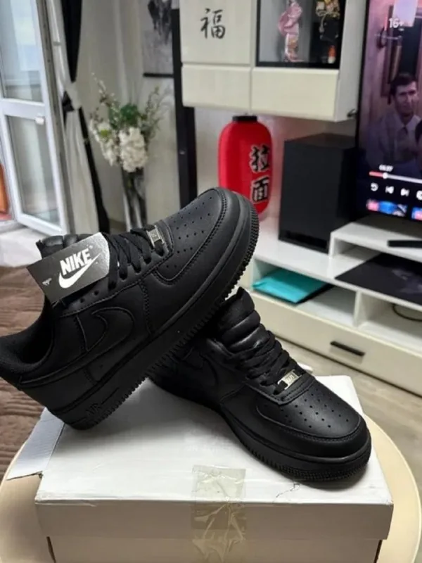 Nike Air Force 1, мужские кроссовки 1