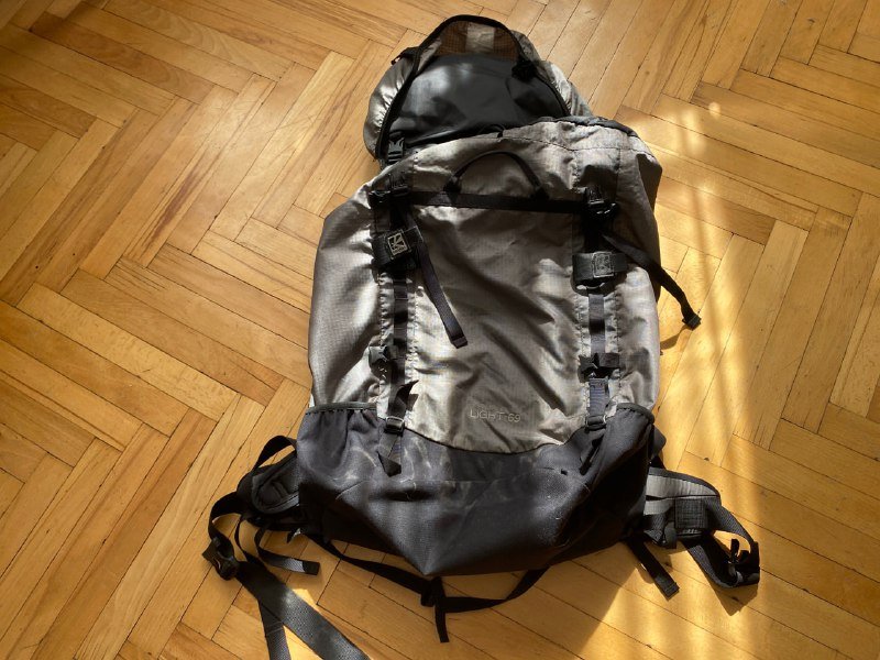 мартинсы 43, пуховик UNIQLO L, осеннее пальто, горнолыжные штаны 9