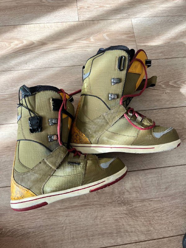 Сноубордические ботинки размер 42-43 4