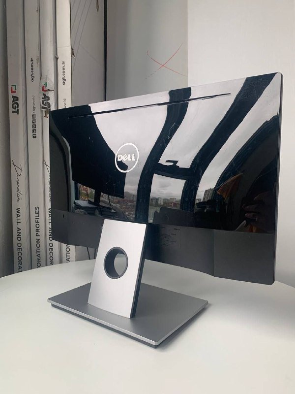 Монитор Dell с разбитой матрицей