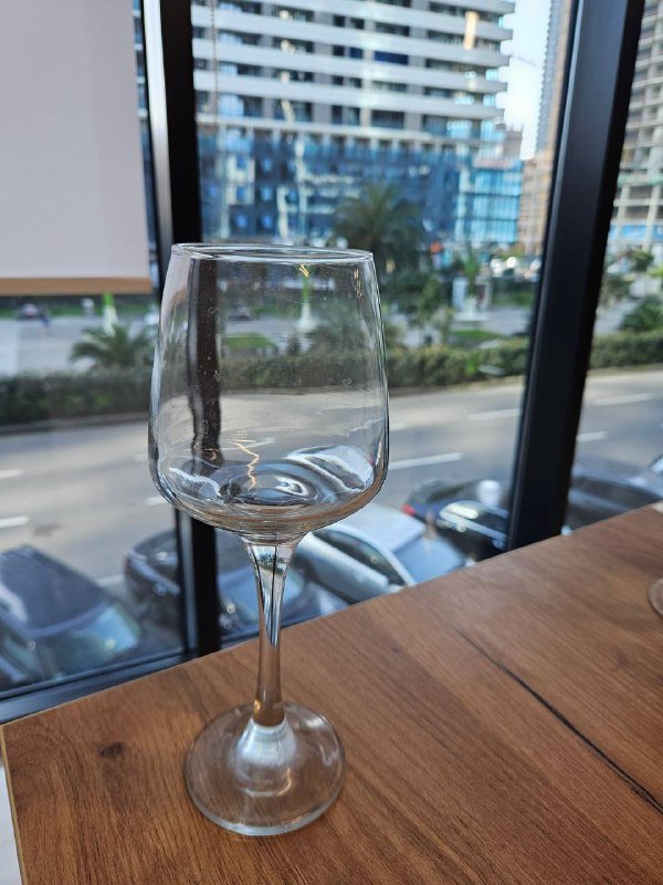 Бокалы парные и бокал на высокой ножке 3