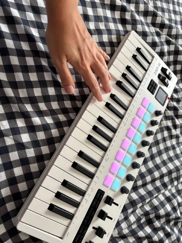 M-Wave SMK-37 Pro MIDI клавиатура 1