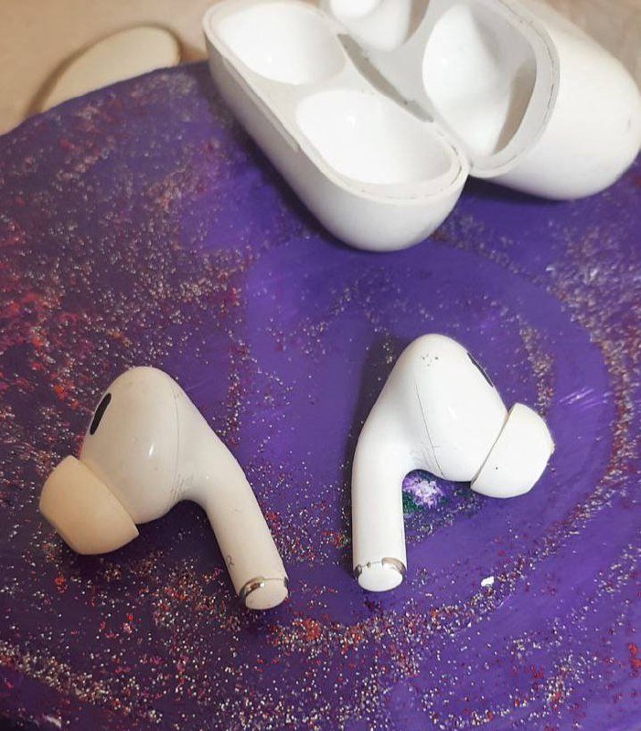 Airpods Pro 2 оригинал без кабеля и коробки 2