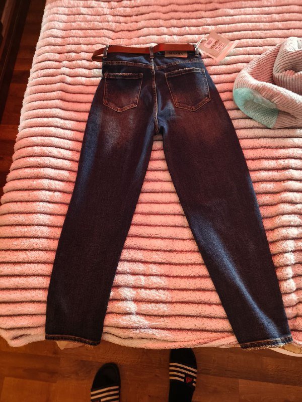 Женские кроссовки и джинсы новые 5