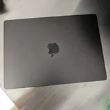 MacBook Pro 14 M5 16/512 4