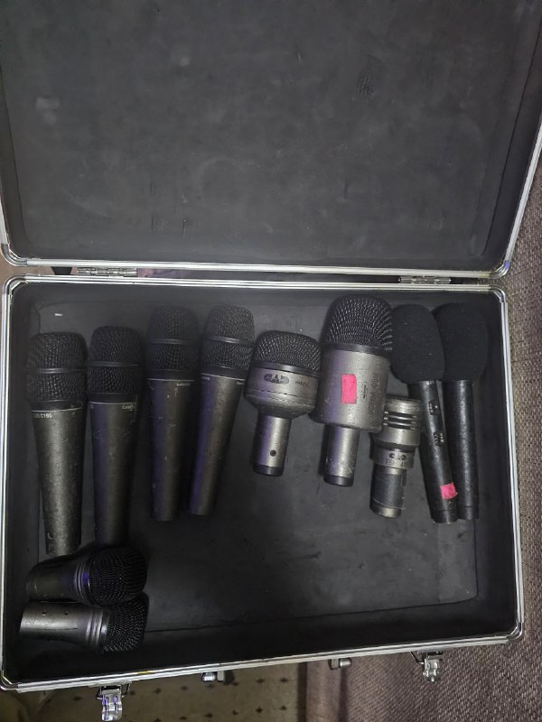 Cad Audio 750 microphones
