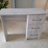 Столик с выдвижными ящиками 1