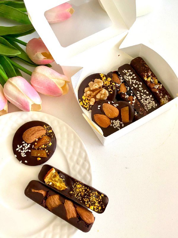 Батончики из бельгийского шоколада с орехами и ягодами 3