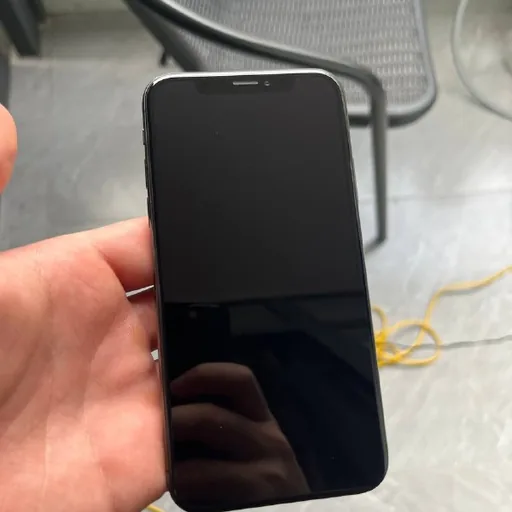 iPhone X 64 GB с iCloud bypass
