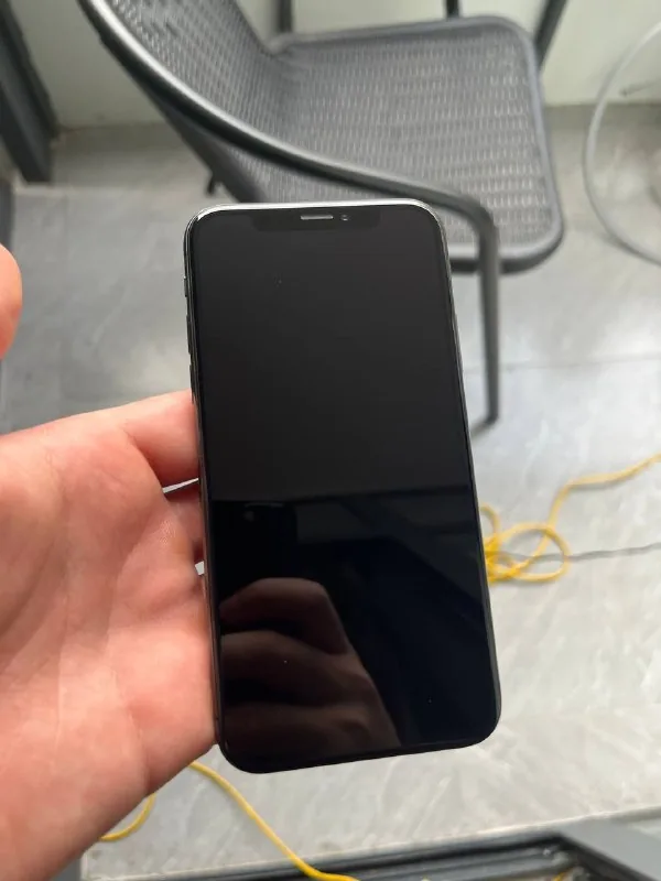 iPhone X 64 GB с iCloud bypass 1