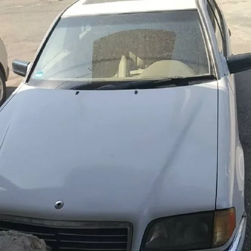 Mercedes-Benz C230