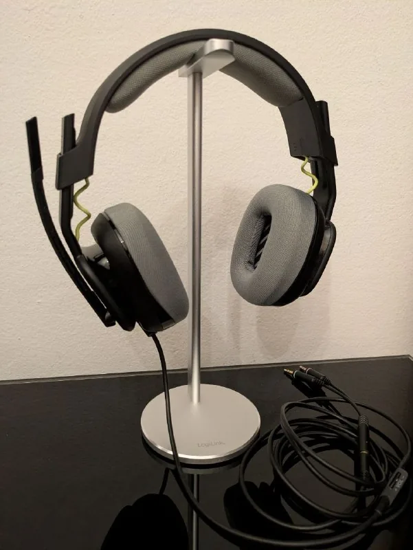 Wired Logitech G Astro A10 headset