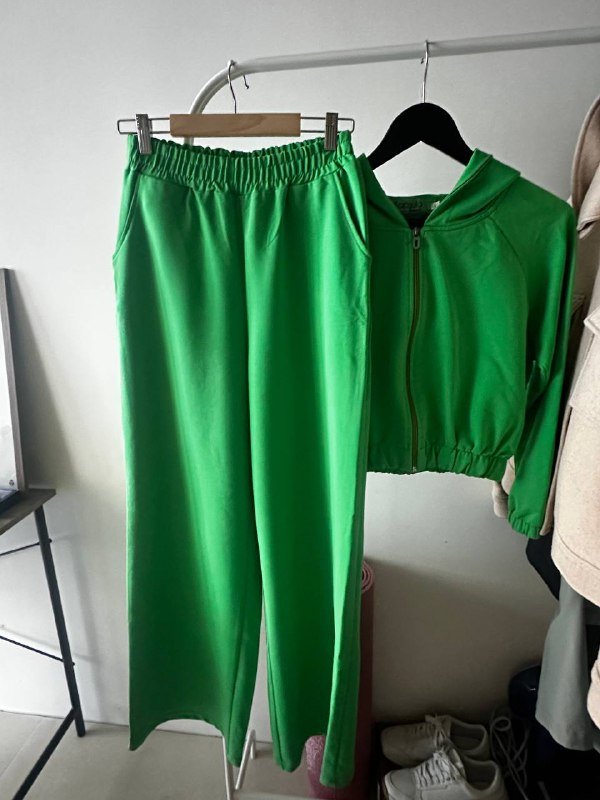 Зеленый костюм хлопок женский размер S 2