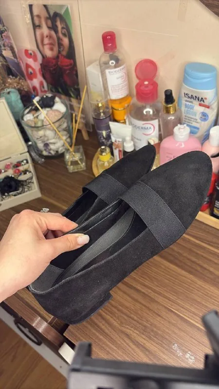 Черные женские лодочки из замши 1
