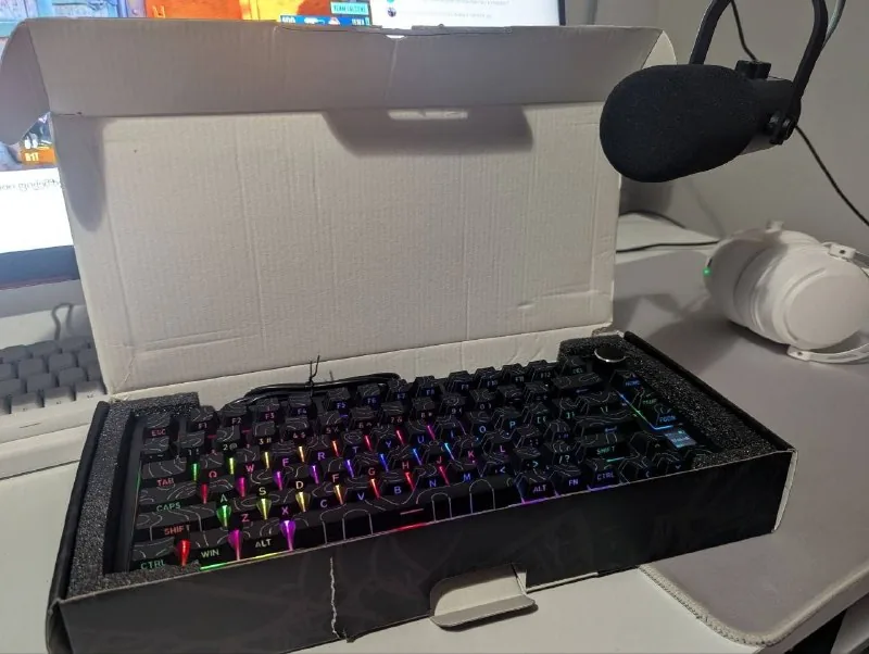 Механическая клавиатура Ajazz AJ820 Pro Wireless 1
