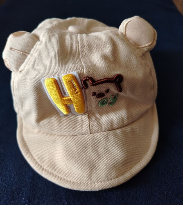 Silicone bib, pacifier clip, baby cups, hats 5