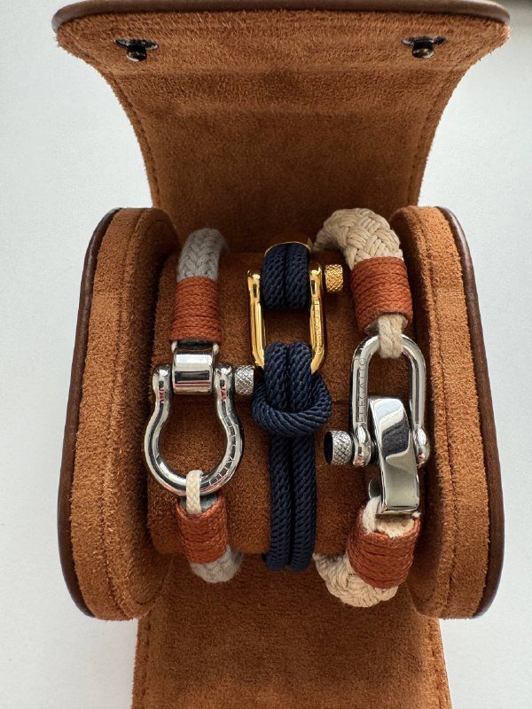 Apple Watch 5 Series 44mm, браслеты ELEGATTO, бананка MUMI, диктофон AI HoDock P1 3