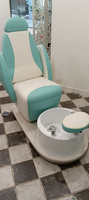 Аппараты для косметолога, маникюрный стол, педикюрное кресло, лампы УФ, стерилизатор, аэрограф 5