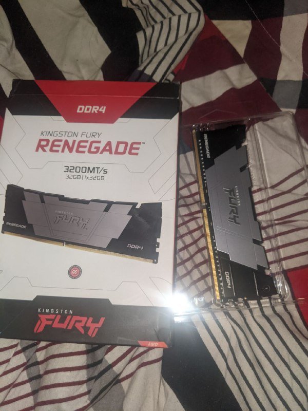 Оперативная память Kingston Fury Renegade DDR4 32GB