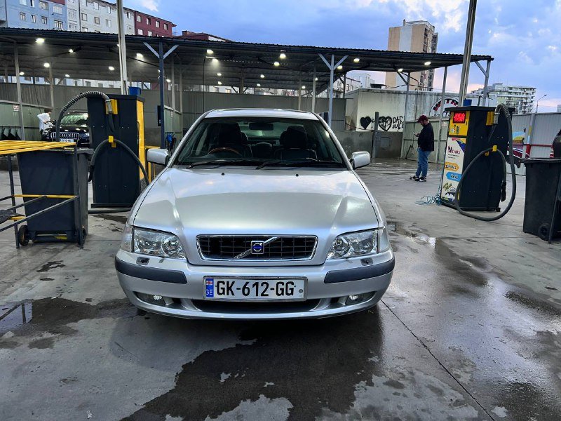 Volvo S40 2003 бензин 1.9 163 л/с кожаный салон 2