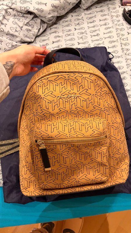 Рюкзак Tommy Hilfiger, Рюкзак Guess