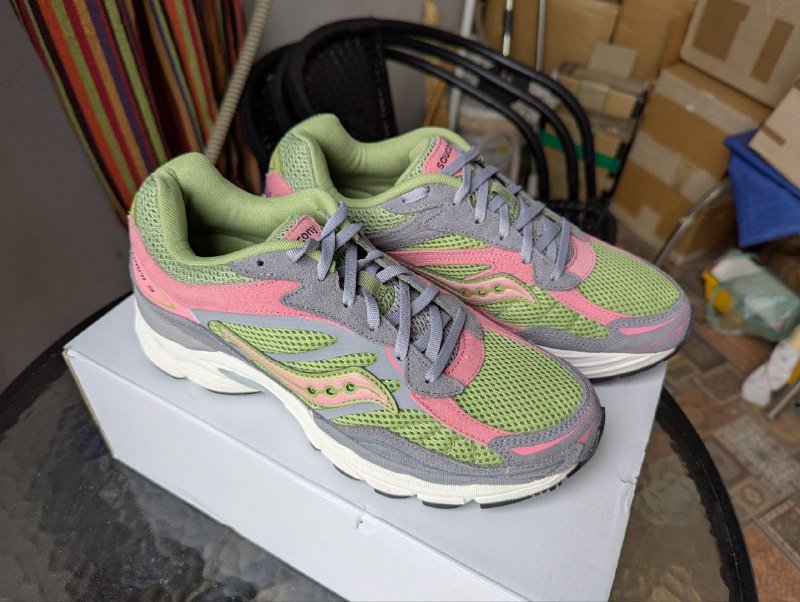 Кроссовки Saucony ProGrid Omni 9 новые, размер 42.5