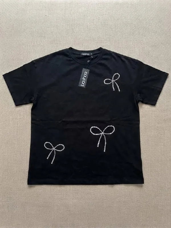Футболка Boohoo, джинсы mom, кофта 1