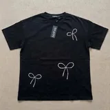 Футболка Boohoo, джинсы mom, кофта 1