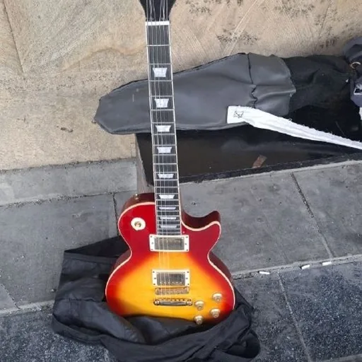 Электрогитара Gibson Les Paul реплика