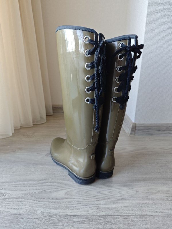 Свитер Massimo Dutti, резиновые сапоги размер 40