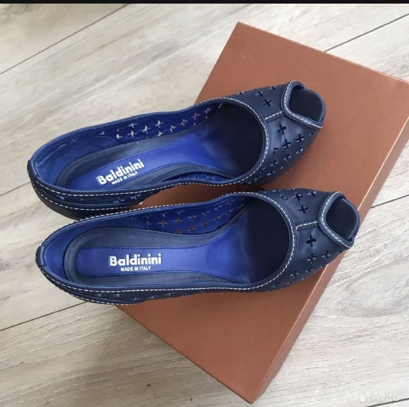 Оригинальные туфли Baldinini размер 37 4