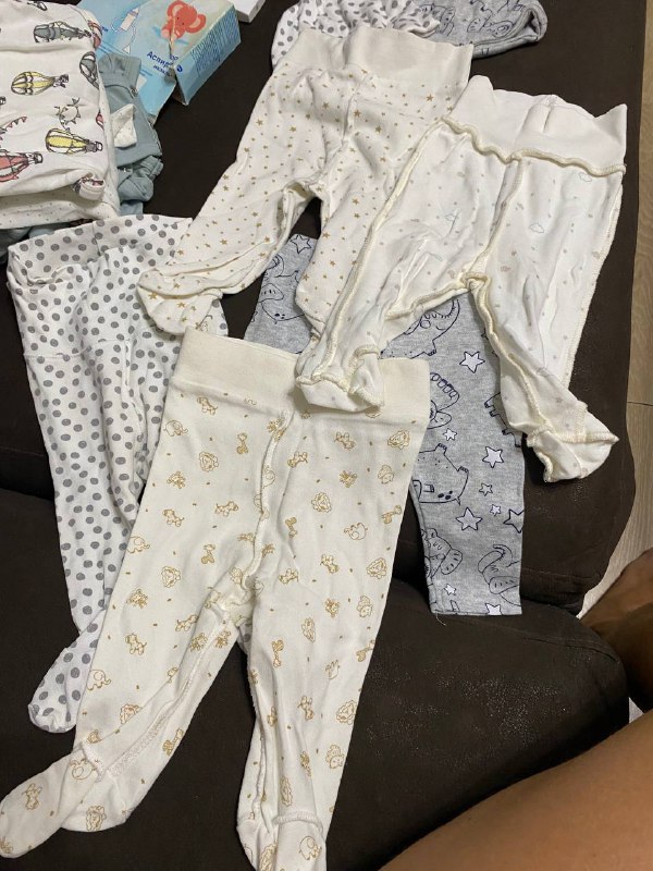 Детская одежда: боди, штанишки, шапки 4