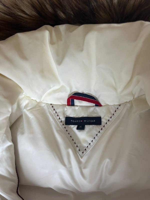 Жилетка на пуху с капюшоном Tommy Hilfiger размер XL 2