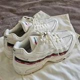 Nike Air Max 95 x Undefeated кроссовки 3