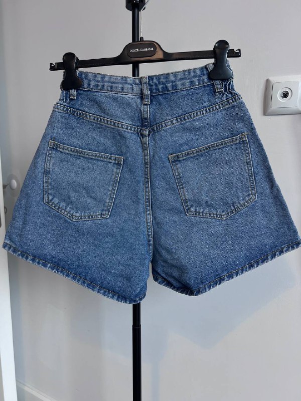Спортивный костюм XS, Джинсовые шорты S, Велосипедки S 6