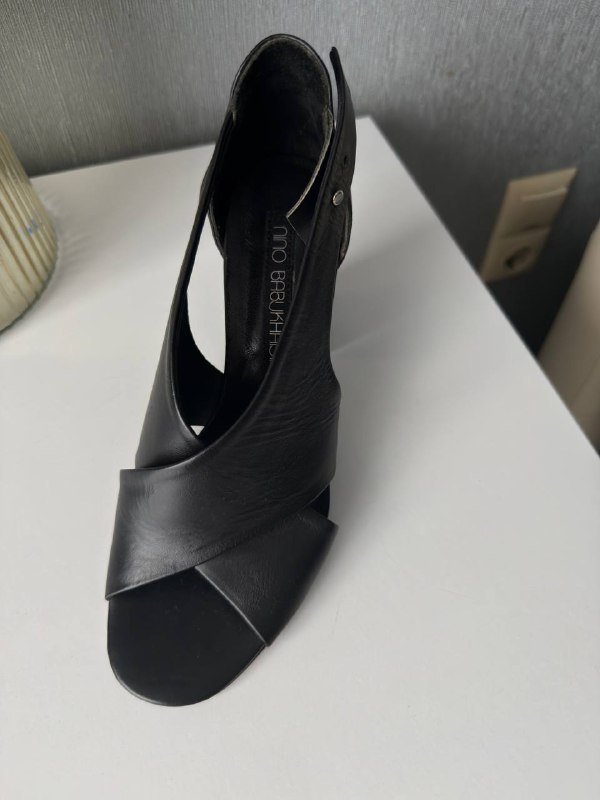 Босоножки женские кожаные 38 размер