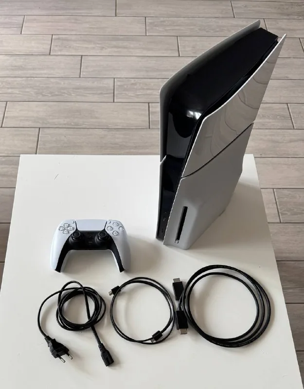 Sony PS5 slim disk 1TB, controller, cables