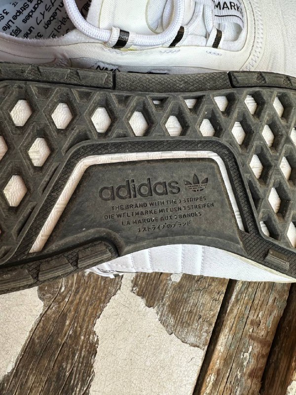 Кроссовки Adidas размер 40-41 5