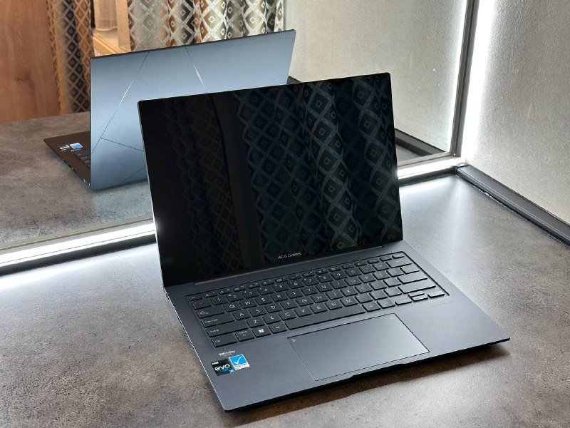 ASUS Zenbook 14.5 OLED 3