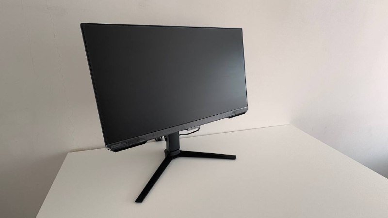 Монитор Samsung S28BG400EU 28" UHD 4K IPS 144 Гц