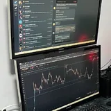 2 монитора Samsung U28E590D 1