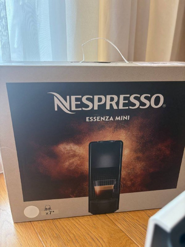 Nespresso Essenza Mini кофемашина