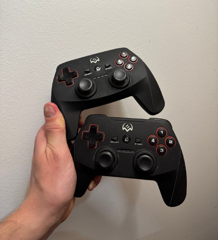 Беспроводные геймпады, Bluetooth-колонка, LED свеча, покрывало, мегафон, сумка, карта, часы, ракетка, книги