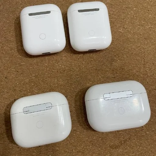 Кейсы для AirPods 1, AirPods Pro 1, AirPods 3