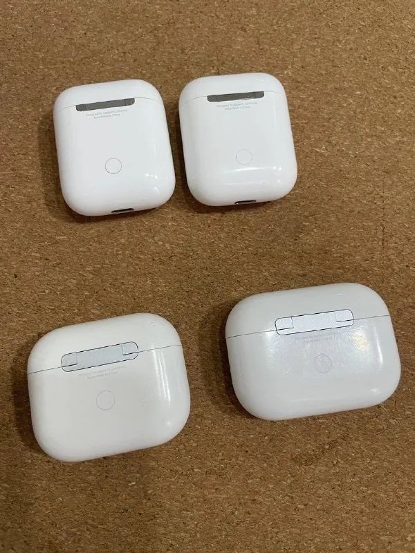 Кейсы для AirPods 1, AirPods Pro 1, AirPods 3 1