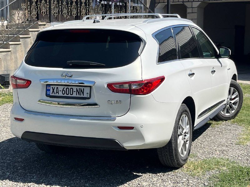 Infiniti QX60 4